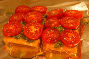 [salmon-on-foil-with-pesto-and-tomatoes.jpg]
