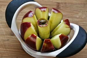 Low-Sugar Flourless Apple Crisp made with Olive Oil (Vegan, Gluten-Free) found on KalynsKitchen.com Low-Sugar Flourless Apple Crisp made with Olive Oil (Vegan, Gluten-Free) found on KalynsKitchen.com