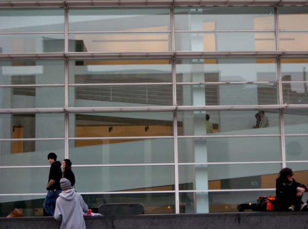 [macba1.jpg]