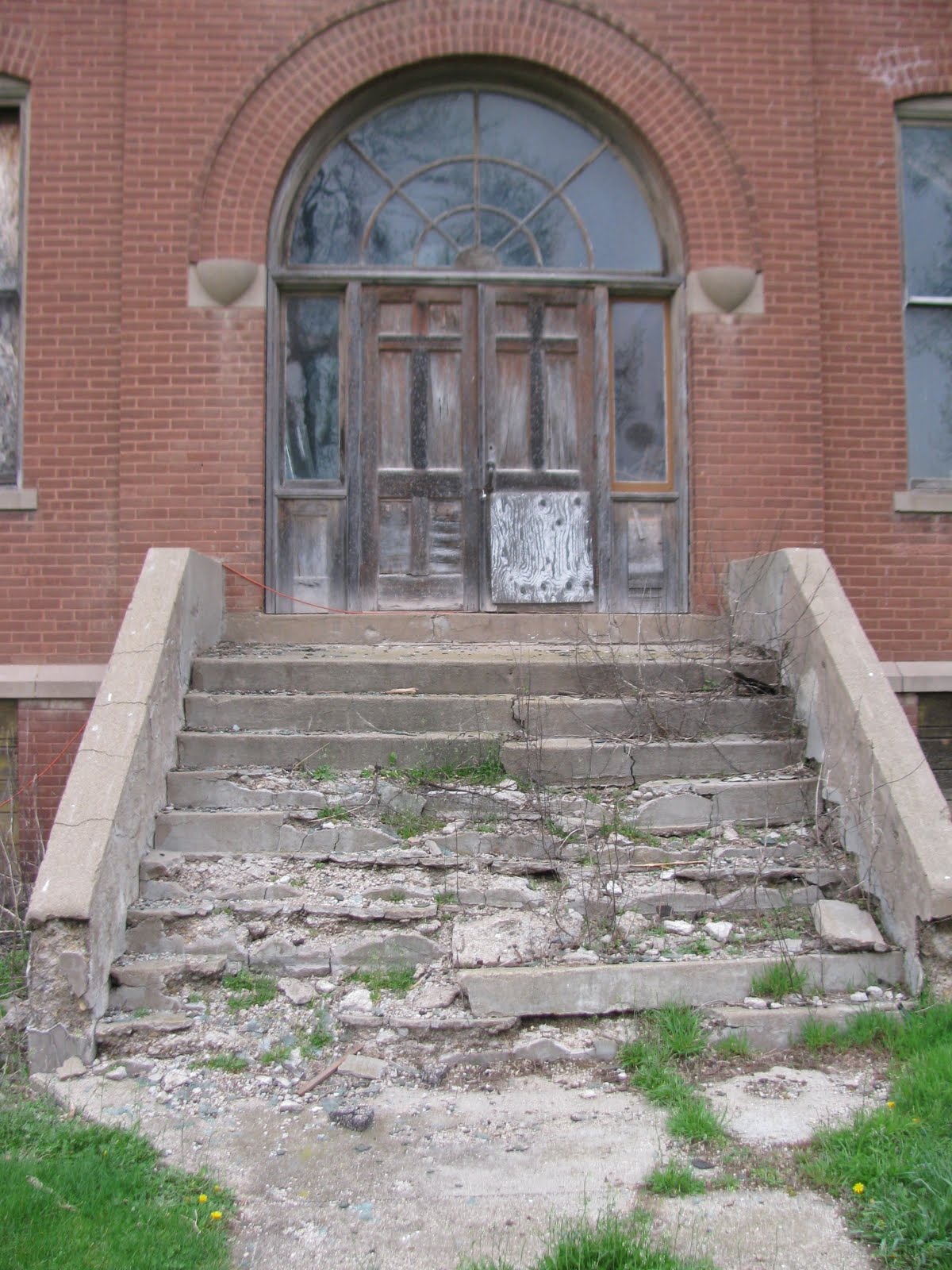 Abandoned MN Abandoned Schoolhouse 1911 Louisburg, MN