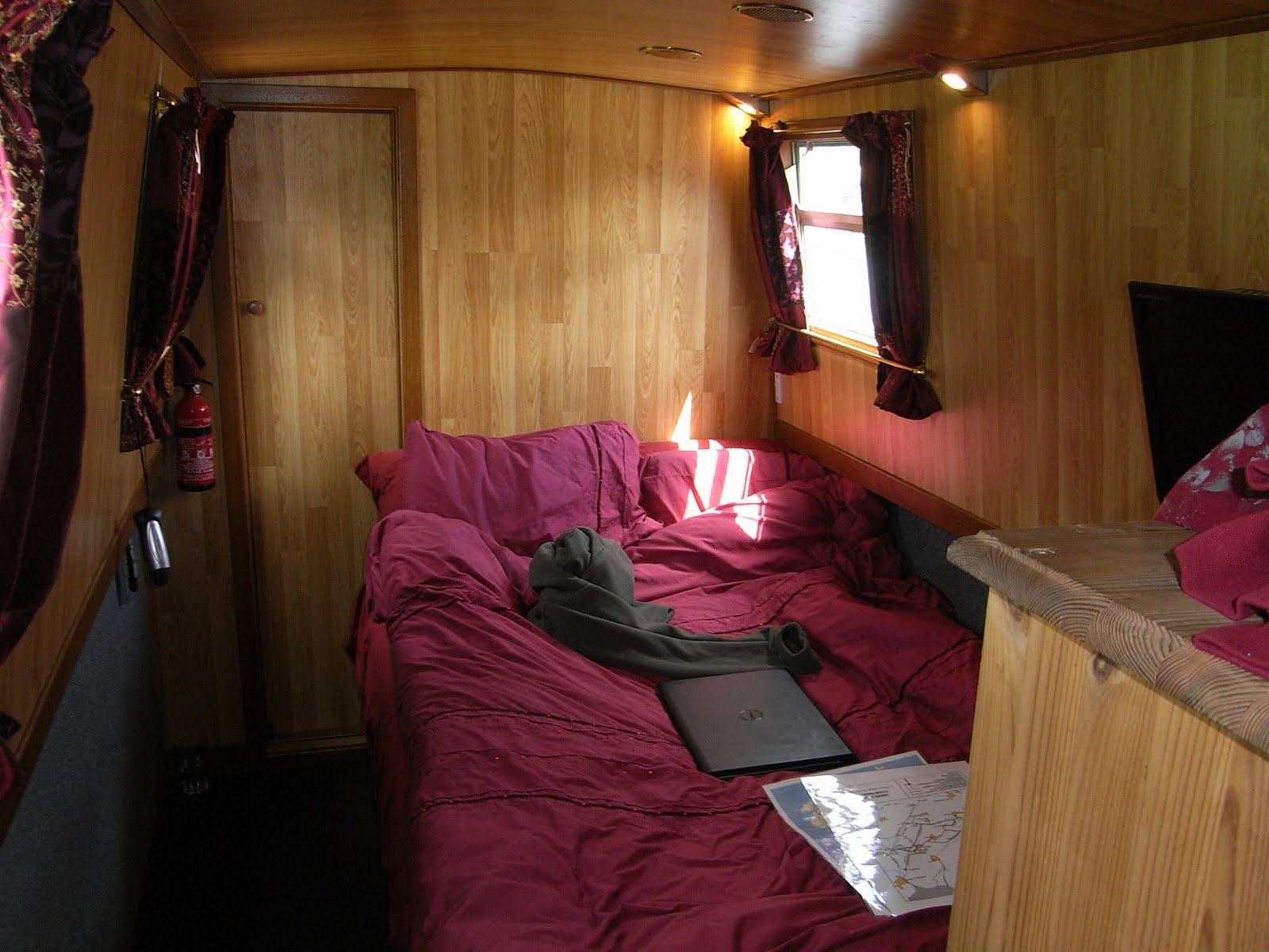 Vinyle floor planks as interior wall cladding? Boat Building