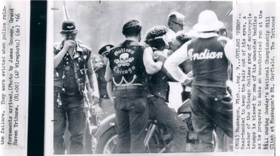 Nostalgia on Wheels 1966 Chicago Outlaws Photo!