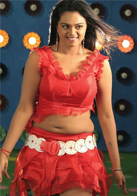 Actress Abhinaya Sri Navel Show Photos