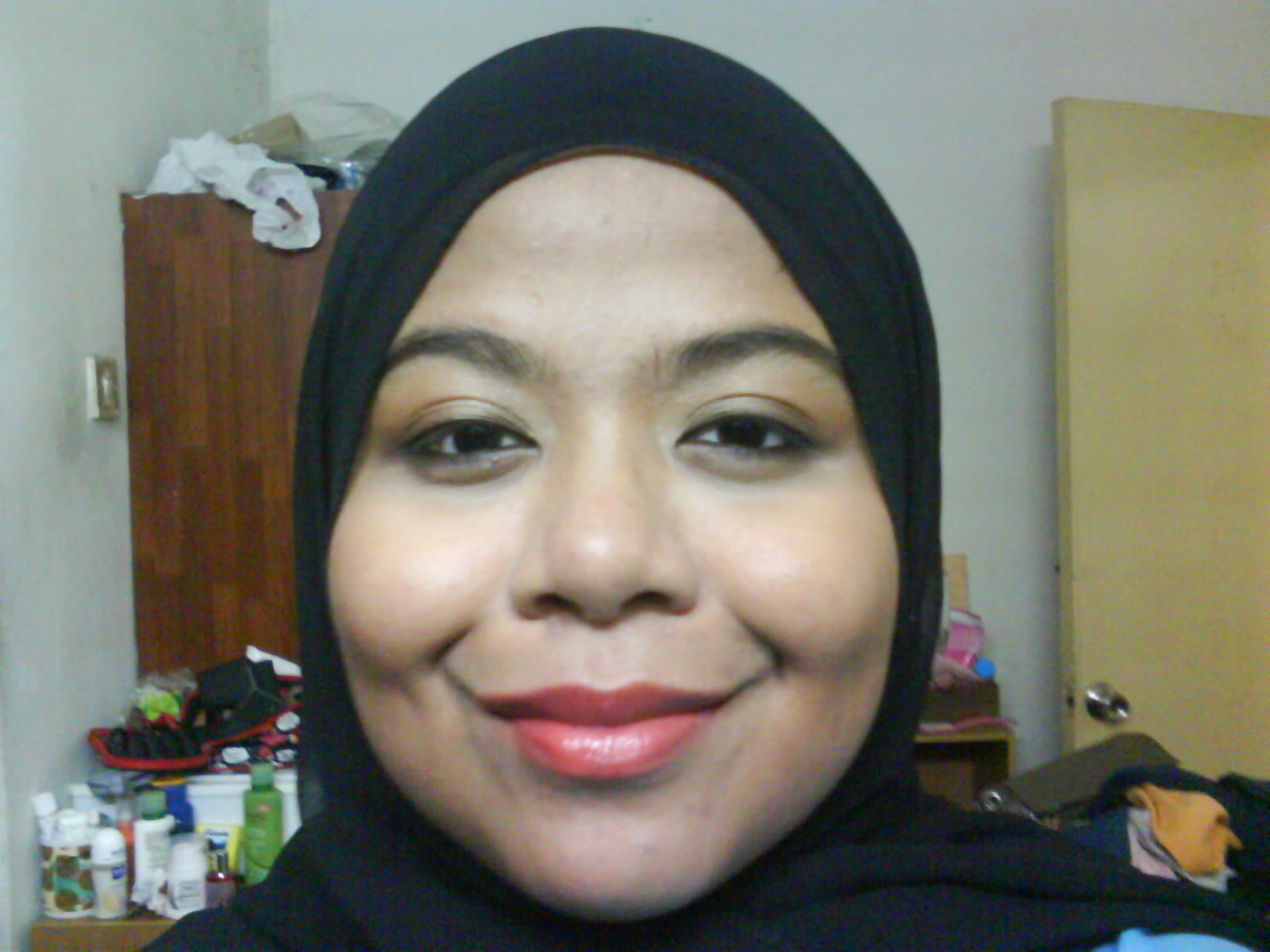 Farhana J s Blog 2010 So about the plexion since I put too much attention on both lips and eyes I kept the face flawless and matte I didn t use any blusher or highlighter
