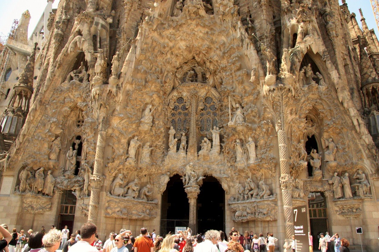 [Barcelona,+Spain+084+(1280x853).jpg]