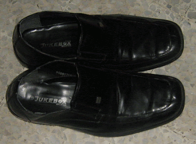 Jukebox leader shoe that gave me a bruised knee Jukebox leader shoe that gave me a bruised knee