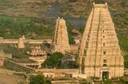 [hampi-virupaksha-temple-01.jpg]