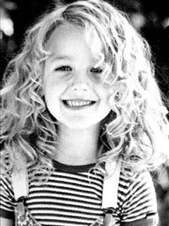 É filha de 2 actores Ernie e E...