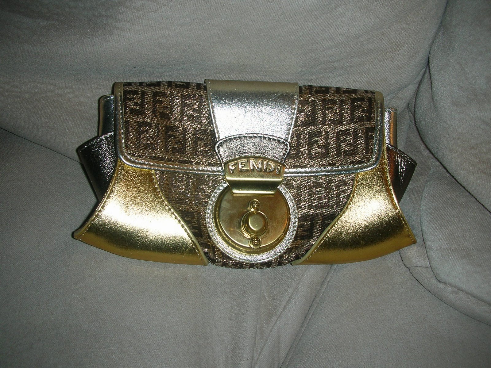 [fendi+013.jpg]