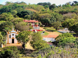 The church and town hall in the centre of Vila dos Remedios