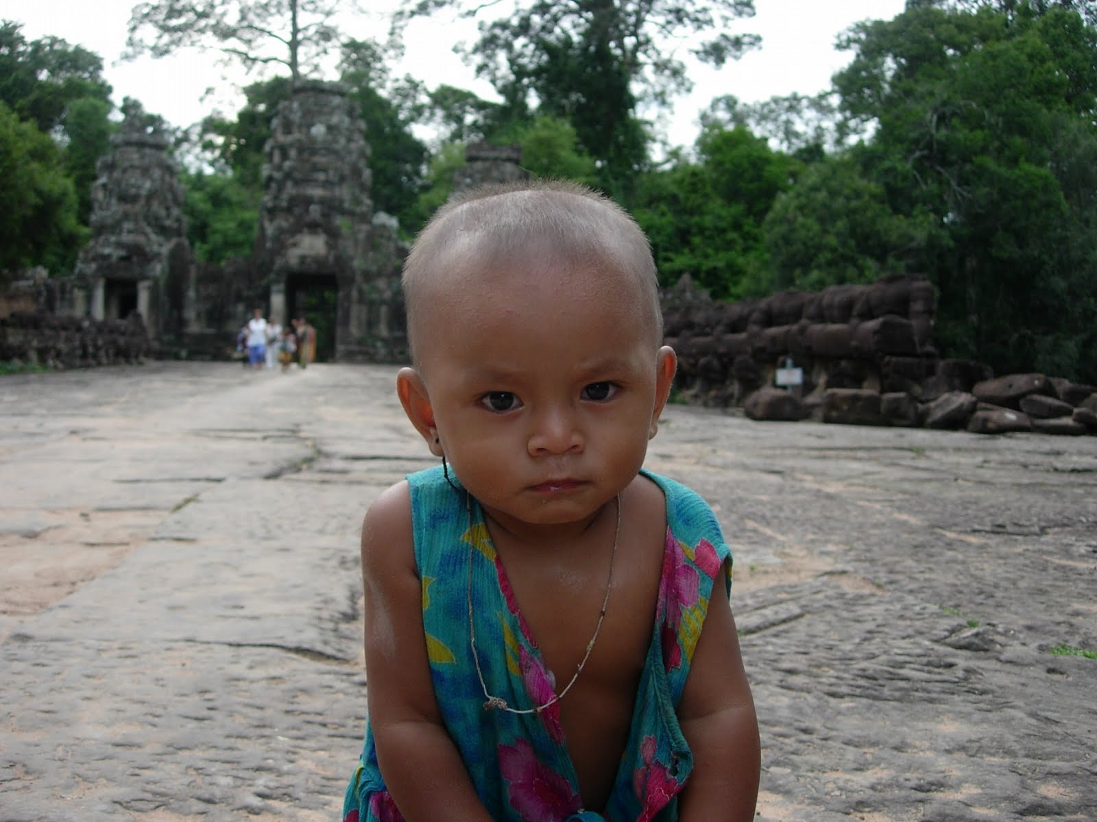 [Cambodia+children3.JPG]