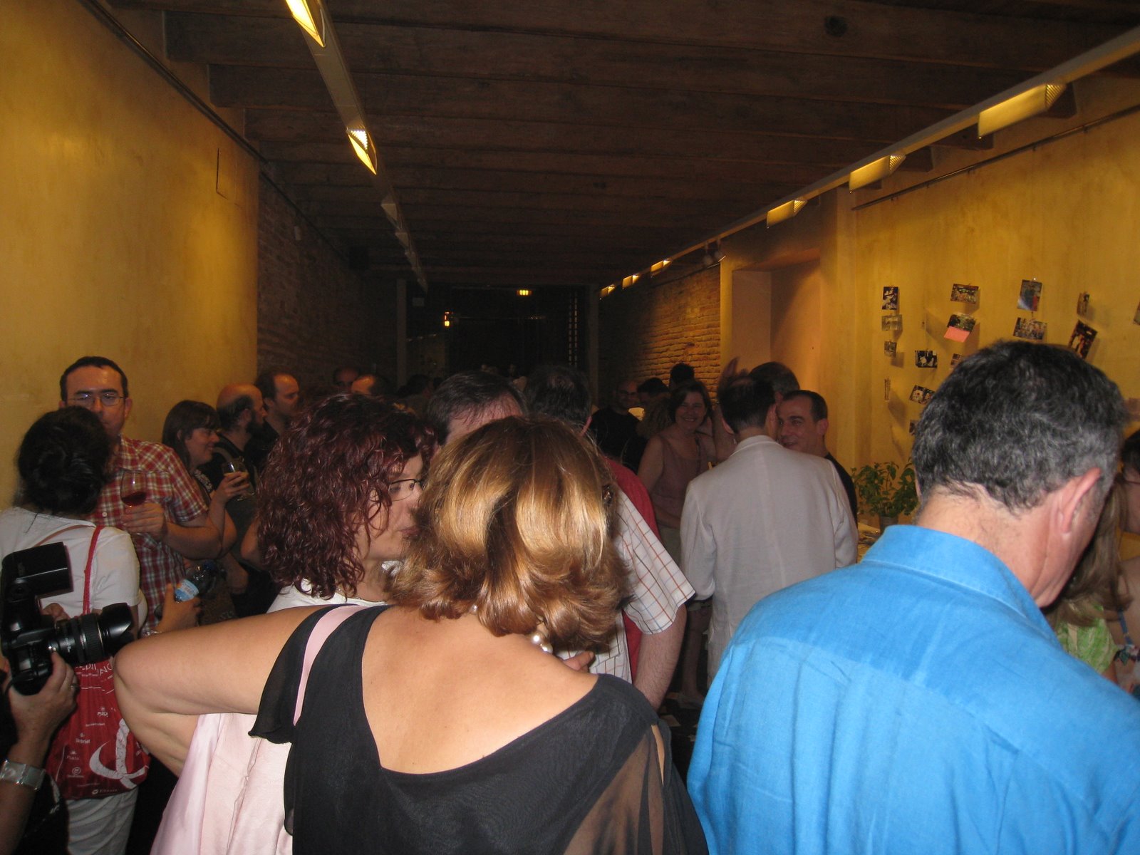 [lorenzo+quinn+046.jpg]