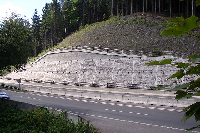 [Retaining+wall+3.jpg]