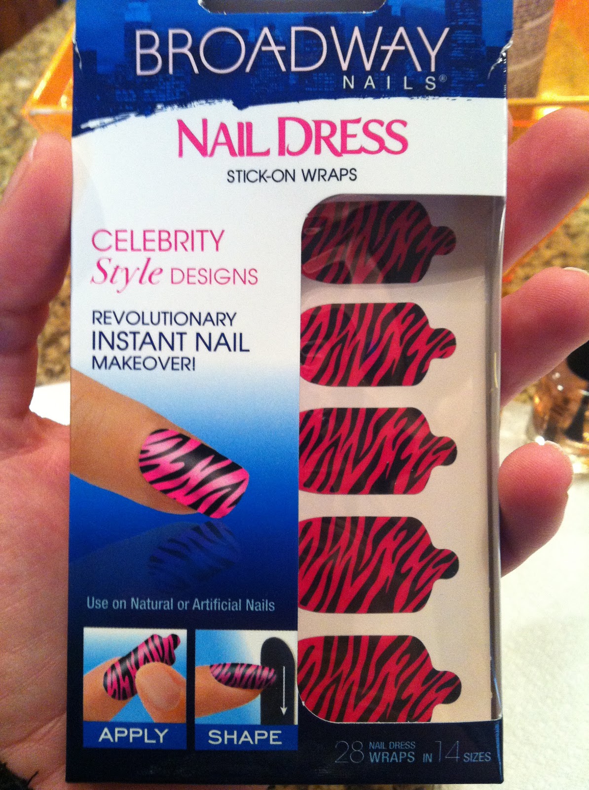 I've seen lots of people trying foils and nail wraps and I hadn't had a