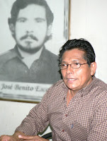 http://4.bp.blogspot.com/_sWDHVTx57uQ/TTStW1k6OPI/AAAAAAAAESY/QE7Hxa4pkRM/s200/barbosa-2-250.JPG