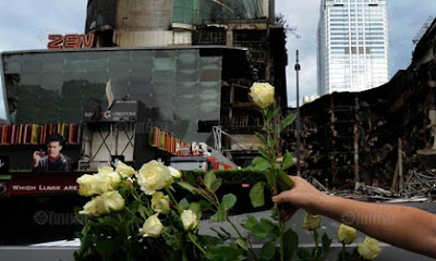 เปิดความลับใครเผา
'เซ็นทรัลเวิลด์' http://www.xn--82c9iwa.com WWW.โจ้.COM