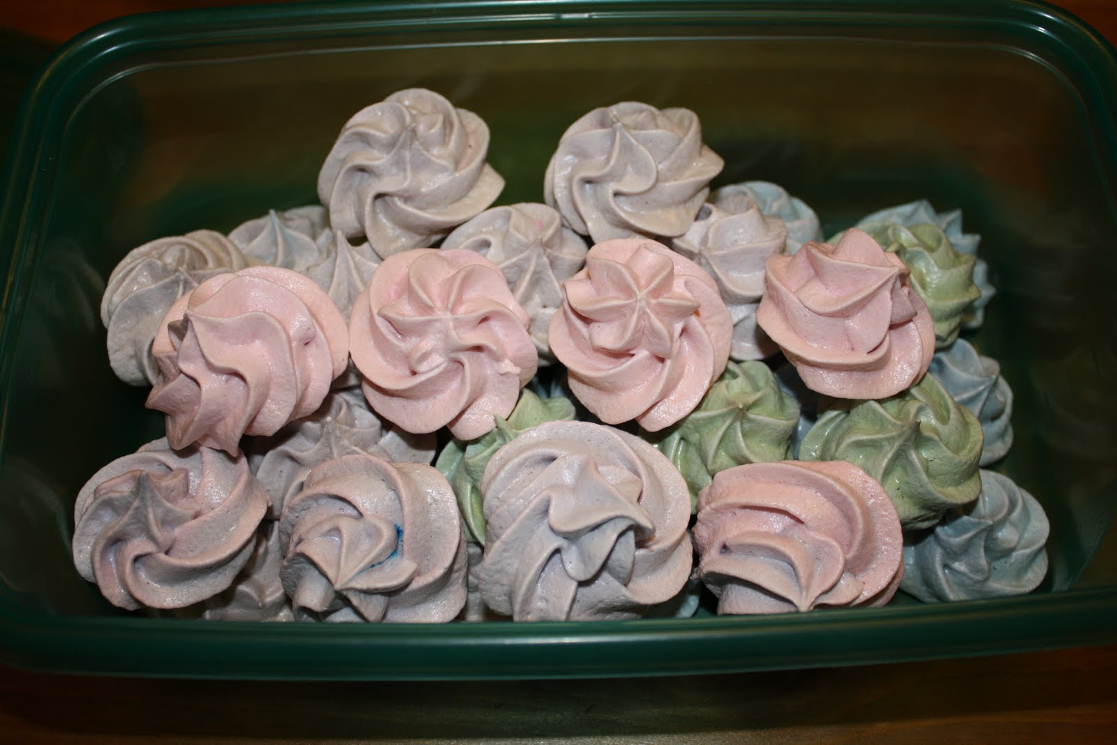 Mel's Sweet Treats Meringues
