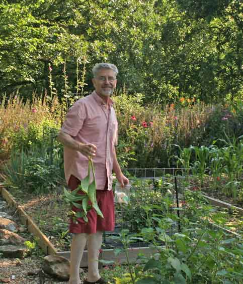 [Josh-&-comfrey.jpg]