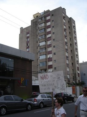 [protesto+2.jpg]