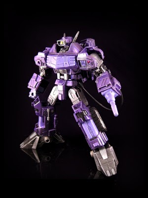 Shockwave is a robot transformers dark of the moon shockwave figure. Shockwave is a robot
