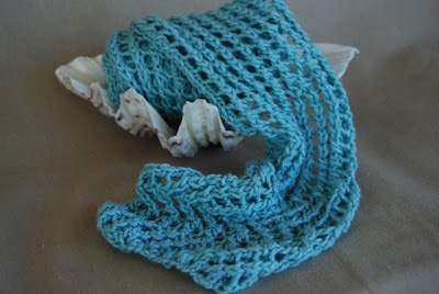 PATTERNFISH - Bias Keyhole Scarf (Crochet)