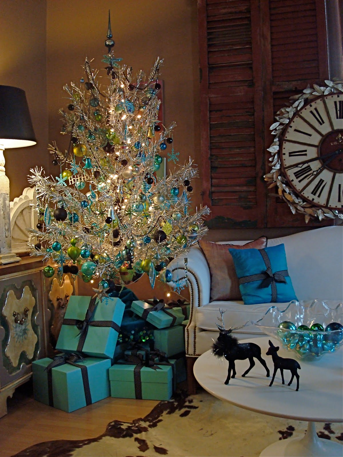 The Skirted Roundtable Our Favorite Holiday Decorating Blogs