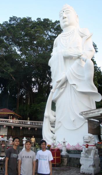 Patung Dewi Kwan Im Batam