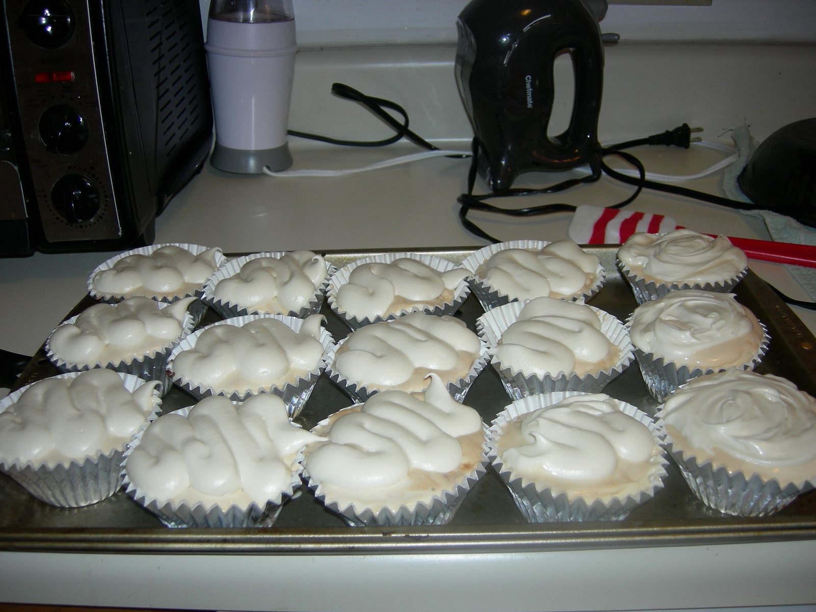 [icecream+cupcakes+010.jpg]