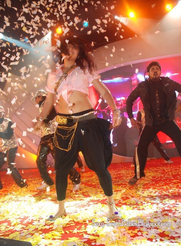 Actress Piaa Bajpai Hot DanceLatest Images hot images Actress Piaa Bajpai Hot DanceLatest Images hot images