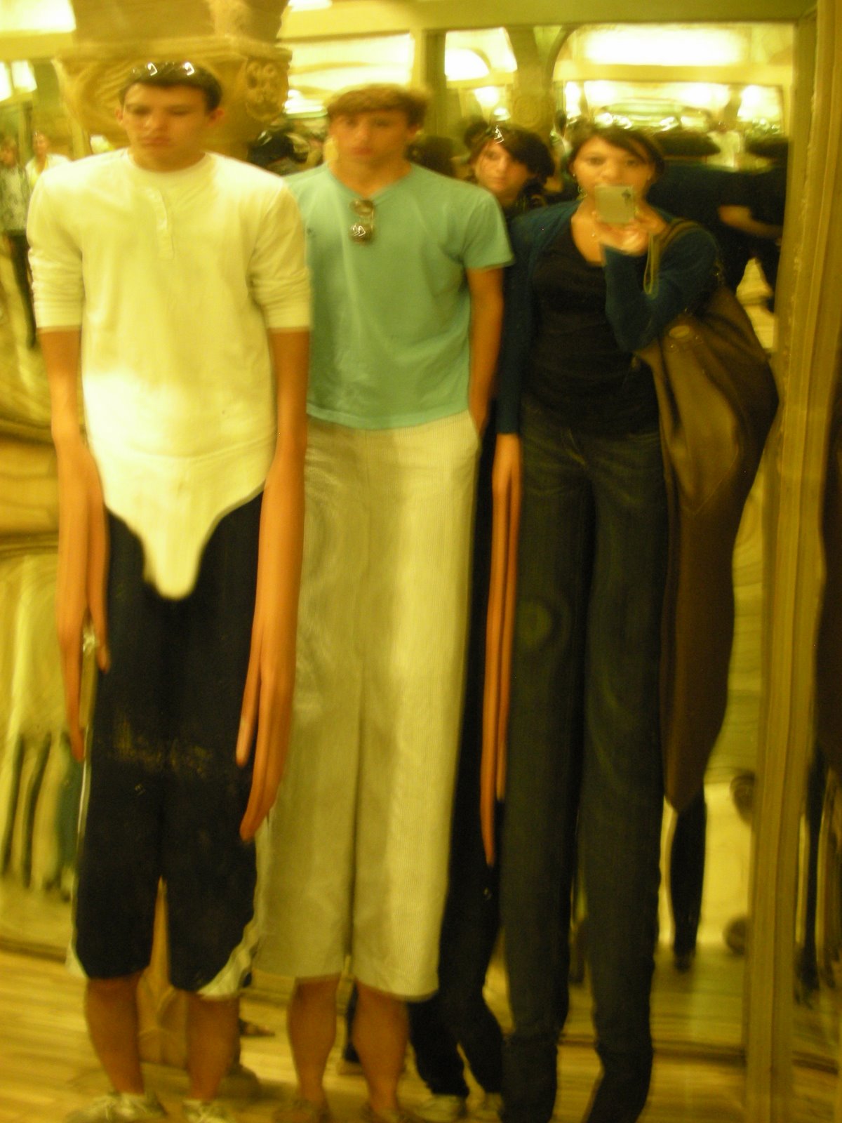 [DSCN1930.JPG]