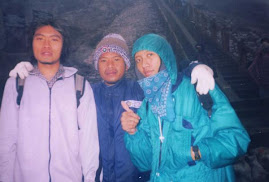 Di tangga menuju Puncak Bromo