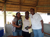 Dr Nasha receives book presents