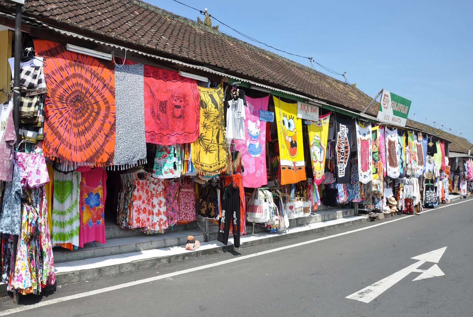 Bali 2010 Shopping at Tanah Lot