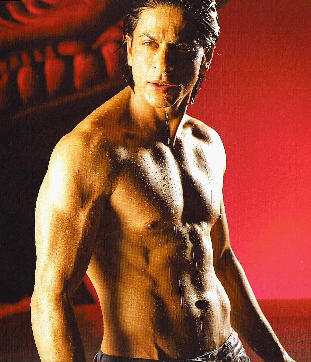 http://4.bp.blogspot.com/_swZuHDFyVM4/TR1xd43TngI/AAAAAAAABeQ/x_LbD_ZZHg8/s1600/shahrukh-khan1.jpg