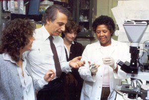 [Robert_Gallo.jpg]