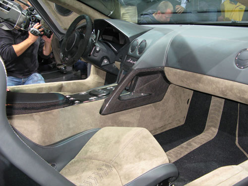 lamborghini+reventon+inside.jpg