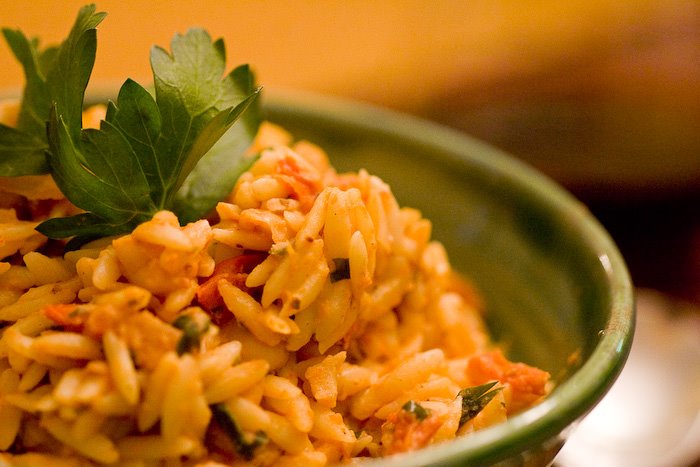 [Orzo+with+feta+and+rose+sauce1.jpg]