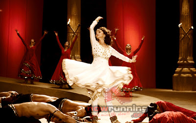 Aaja Nachle movie, Madhuri Dixit