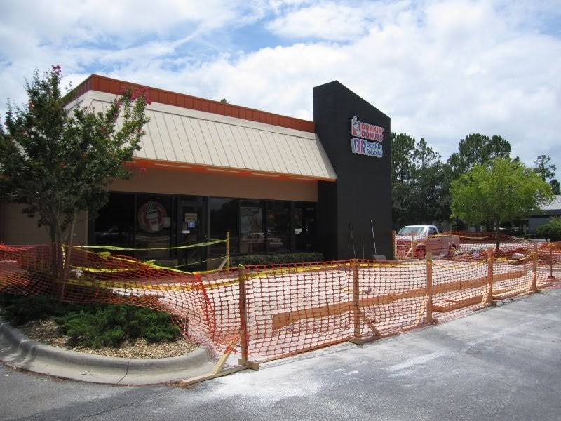 Dunkin' Donuts in Palm Coast putting in outdoor seating... Palm Coast