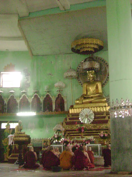 [moemaka-3rdmonks-boycott.jpg]