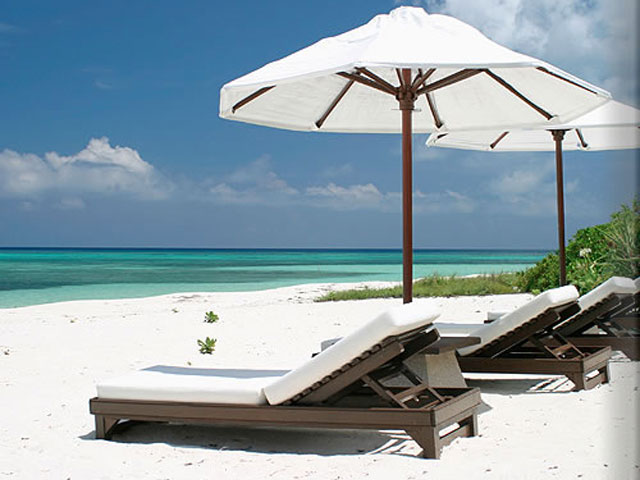 pulo_beach_lounger1_alb.jpg