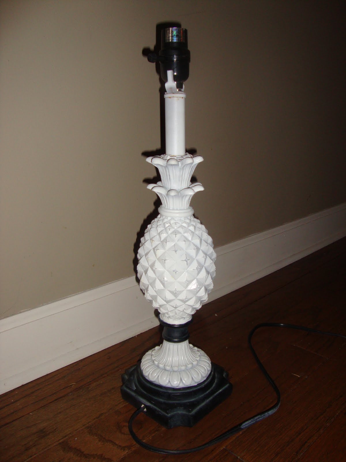 Amazing Grays Pineapple Lamps