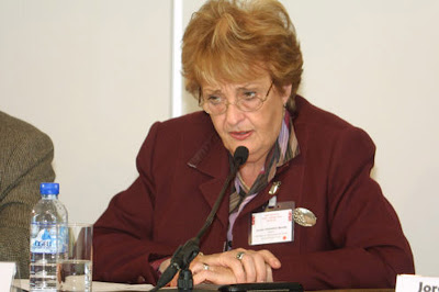 Miriam Lewin