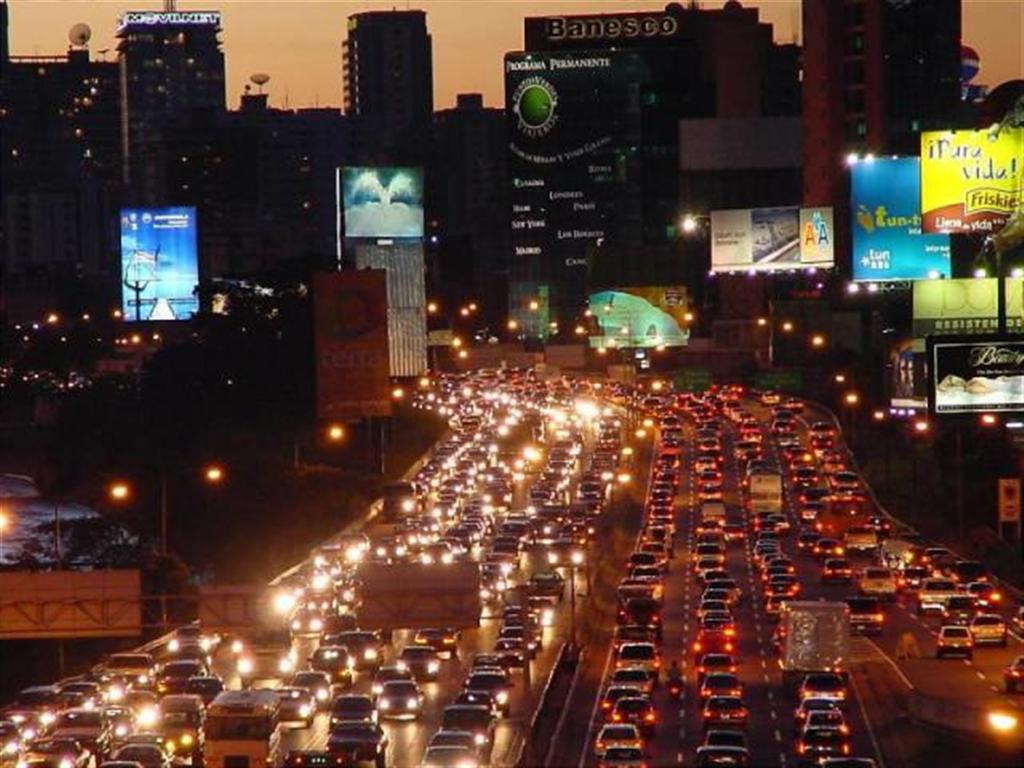 http://4.bp.blogspot.com/_tACVyvq-gps/S7flXDPWSrI/AAAAAAAAB58/0nbPcdJHQcA/s1600/caracas-de-noche.jpg