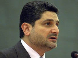 http://4.bp.blogspot.com/_tAHE3je2P-4/SAvtsM8-OOI/AAAAAAAAGE8/KPAo2j4oQNw/s400/PM+Tigran+Sargsyan_Radio+Liberty.jpg