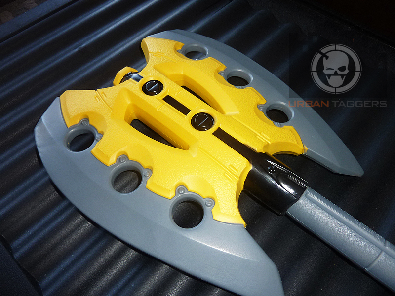 Urban Taggers. Review Nerf NForce Warlock Axe