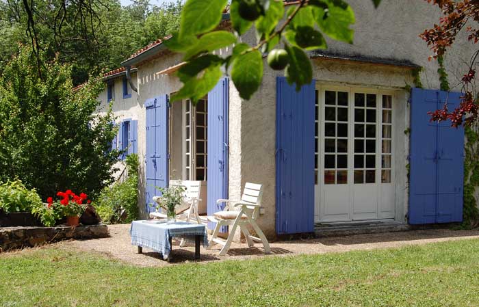 [gallery10_lemoulin_lg.jpg]