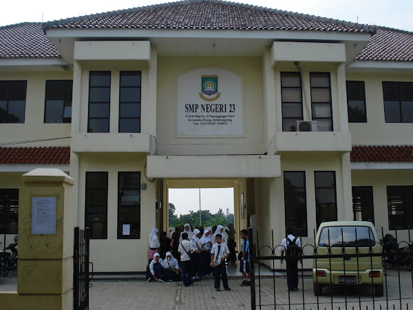 GEDUNG SMP NEGERI 23 AKHIR TH 07-08