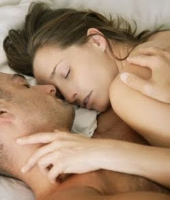 14 Manfaat Tidur Telanjang Bagi Pria dan Wanita (Pertanyaan Menggelitik) 14 Manfaat Tidur Telanjang Bagi Pria dan Wanita (Pertanyaan Menggelitik)
