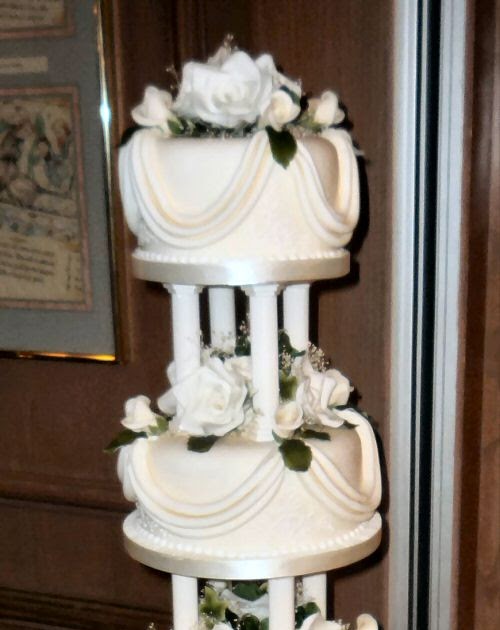 wedding cakes by franziska Taller stacked wedding cakes